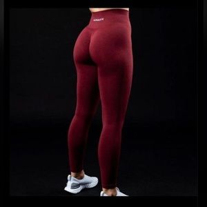Alphalete Amplify leggings in Bordeaux - OG